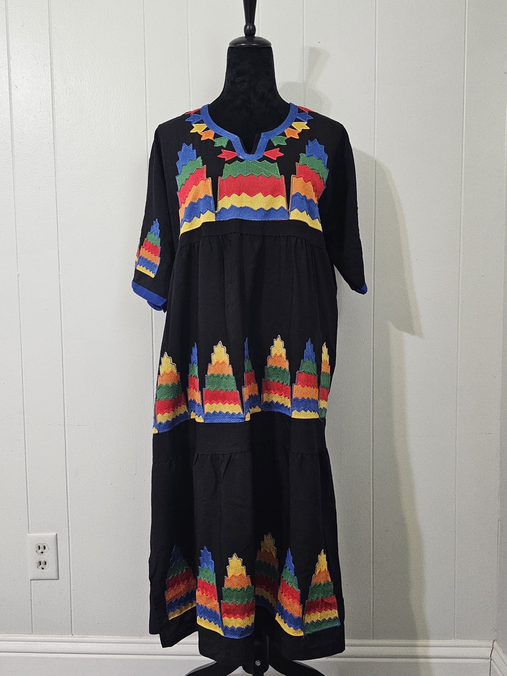 Vintage H.W. BRSY Embroidered Boho Cottage Folk Dress XL Rainbow Cotton